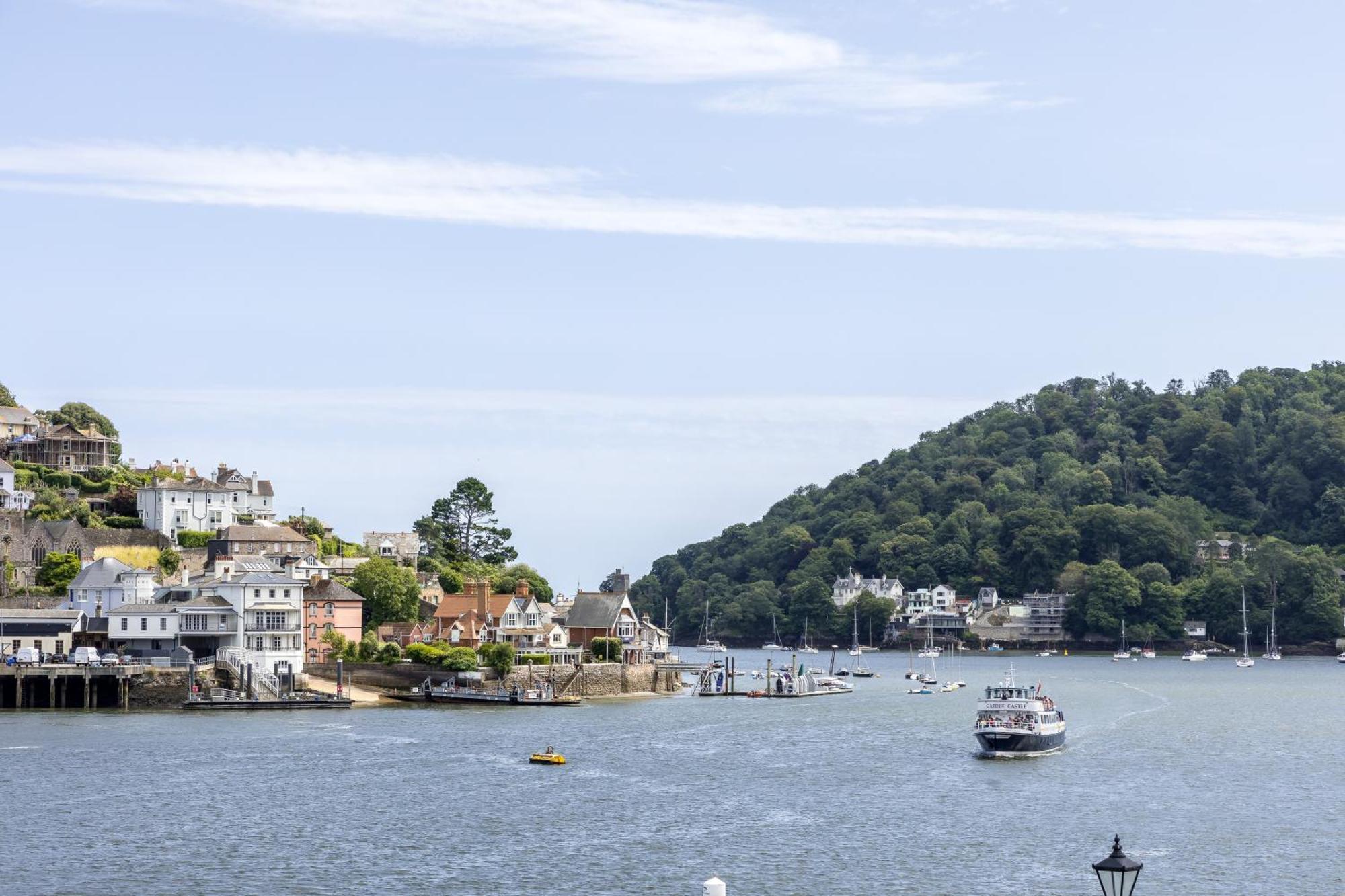 The Angel 1 Best Views In Dartmouth Exterior photo